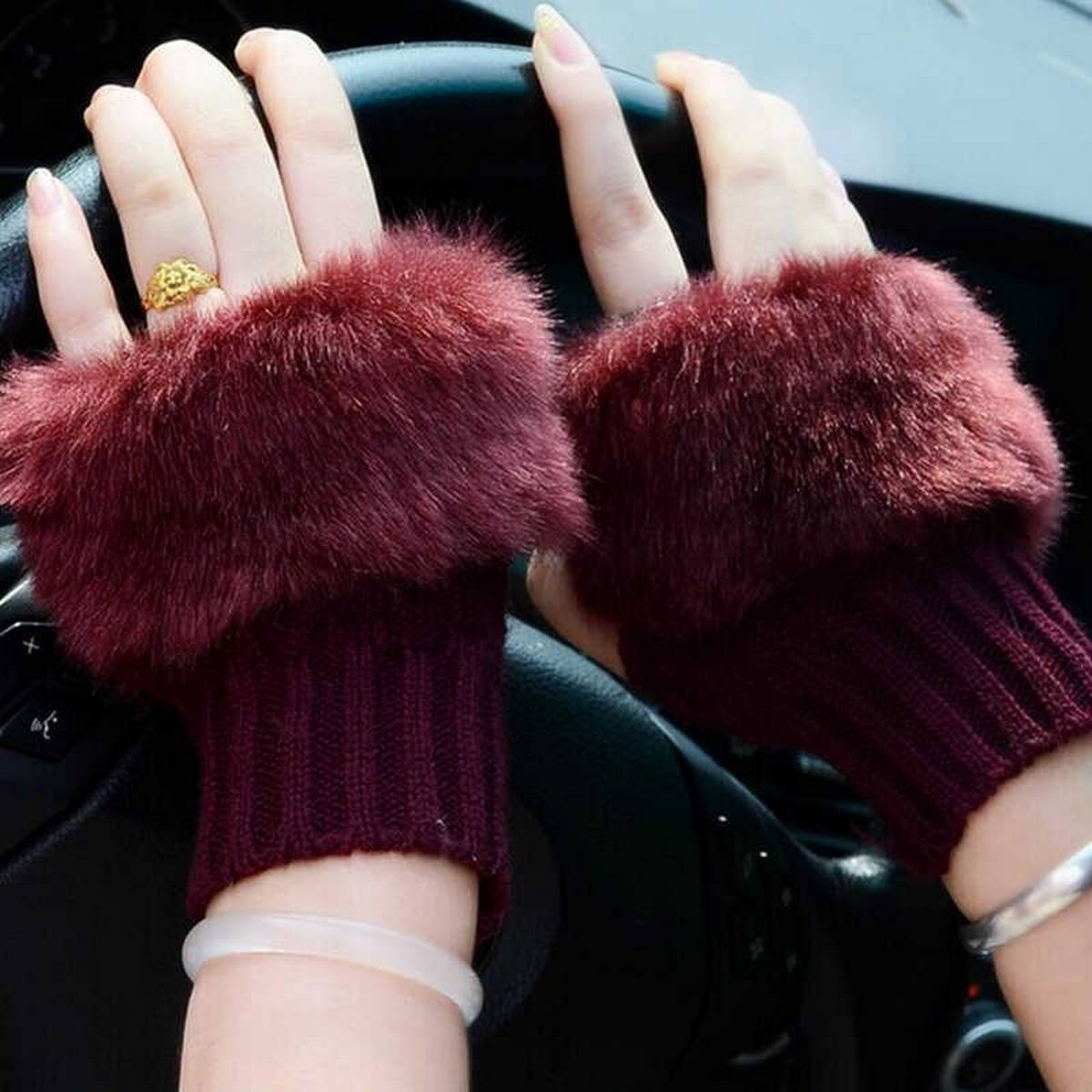 “Winter Wool Fingerless Gloves – Warm Knitted Mittens”